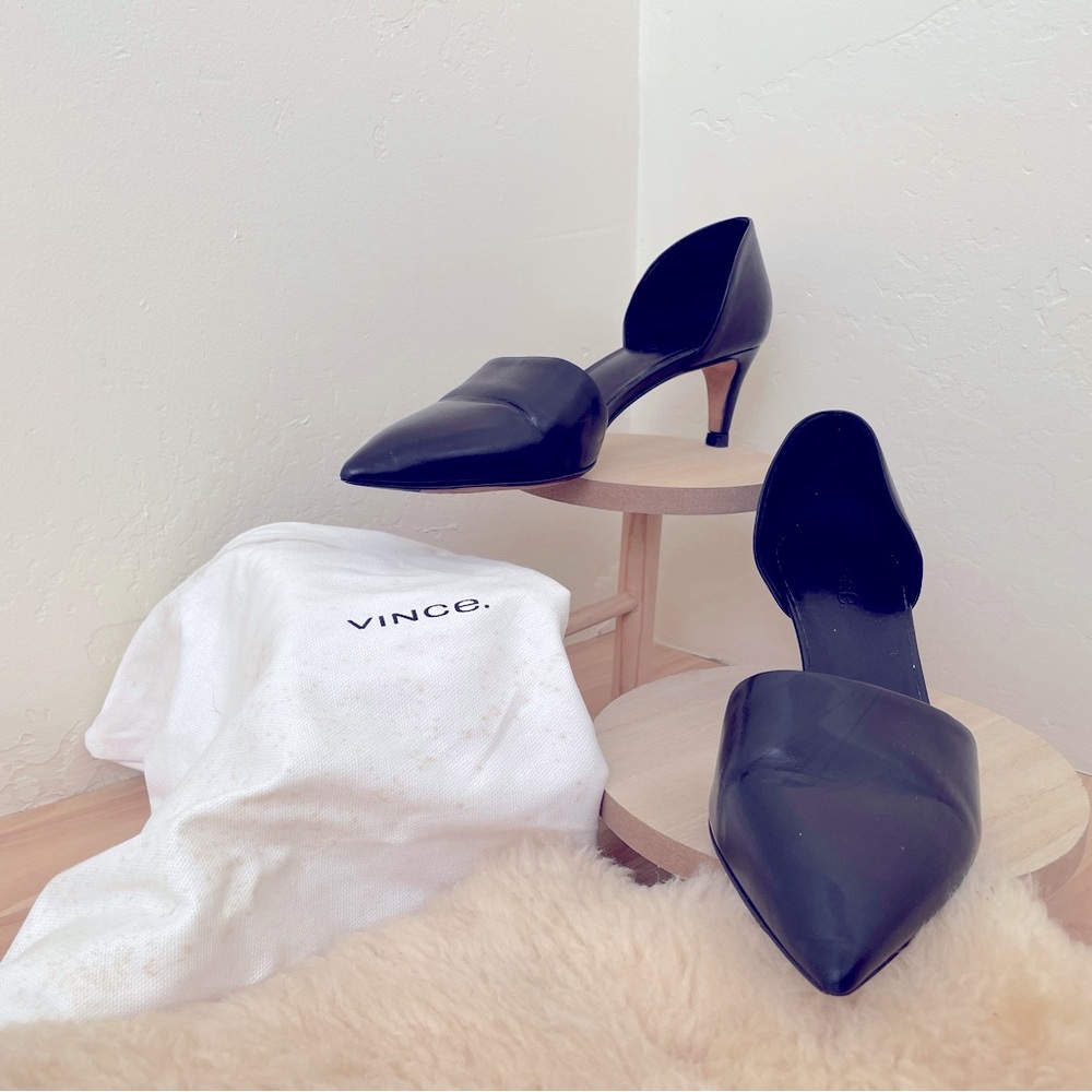 Vince D’orsay low heel black all leather pumps size 6.5 in good condition